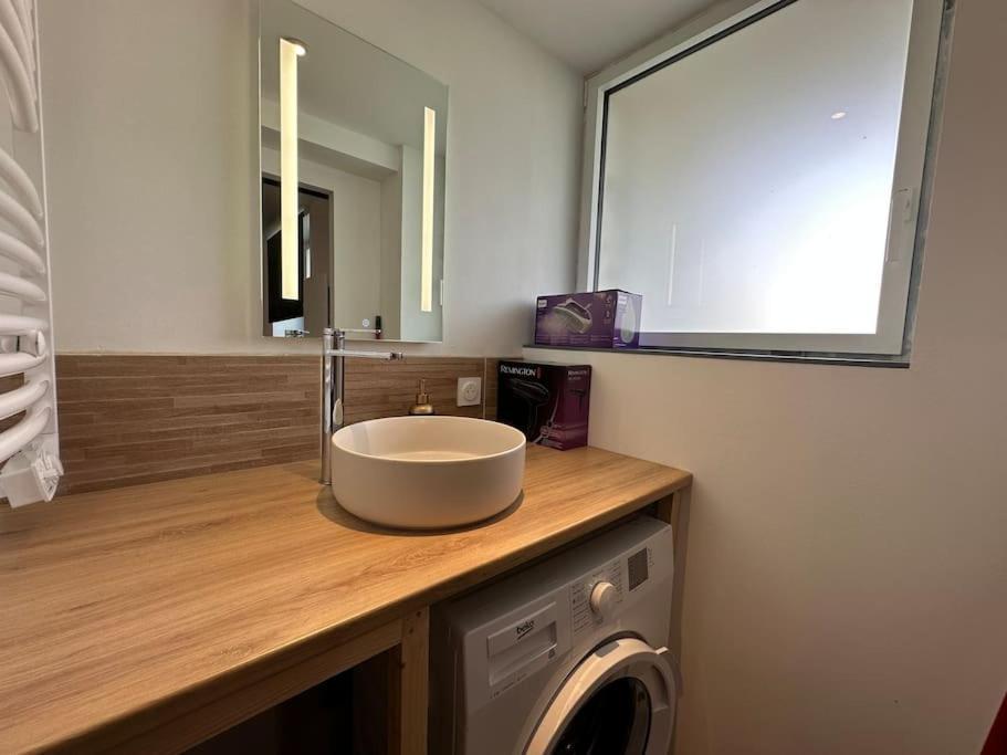 Appartement Moderne Avec Jardin Et Parking วานส์ ภายนอก รูปภาพ